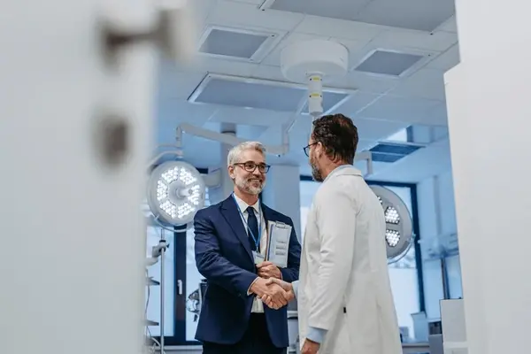 Transforming Patient Trust & Bookings for a Multi-Location Healthcare Group Through Review Generation (1)